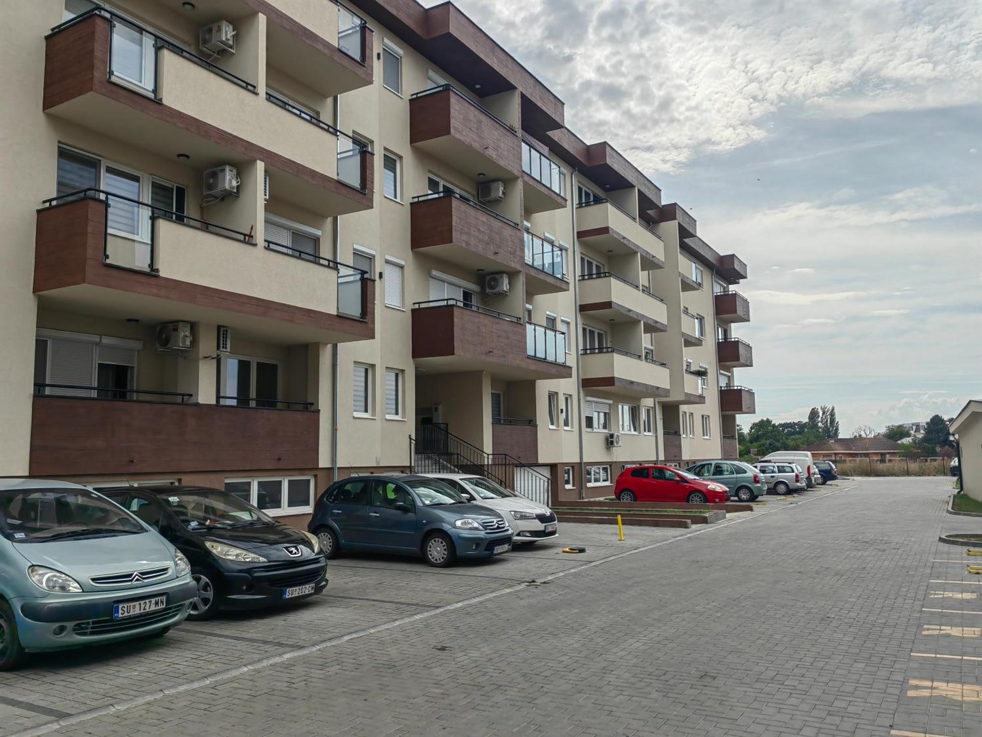 Road Warriors Apartment スボティツァ エクステリア 写真